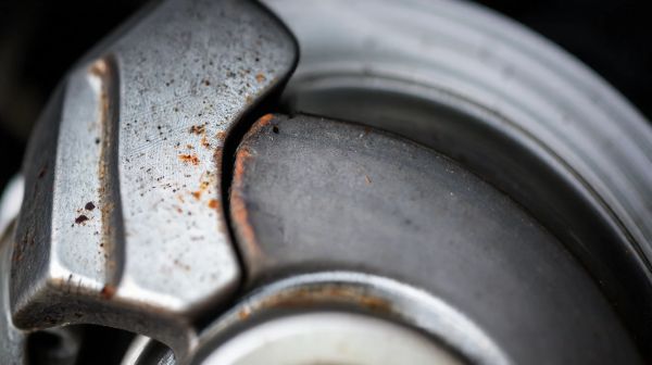 Guide complet sur les causes des problèmes de freinage